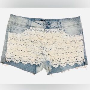 NO BOUNDARIES-Lace Overlay Jean Shorts - Blue and Cream